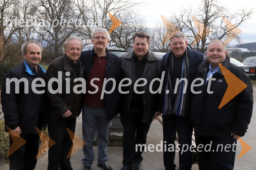  Ivan Šiker,  klarinetist;  Alfi Nipič, pevec;  Srečko Kovačič , klarinetist;  Branko Novak, Nobis pohištvo, d.o.o.;  Rudi Šantl, pevec;  Iztok KrebsSrečanje muzikantov na izletniški kmetiji Mikuž