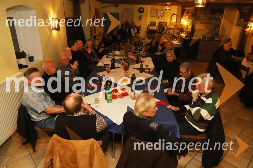 Srečanje muzikantov na izletniški kmetiji Mikuž