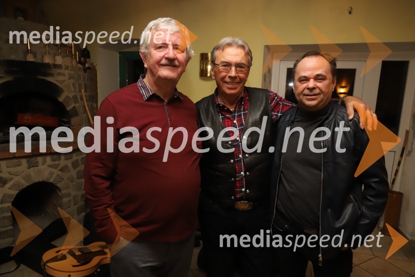  ... ;  Jože Kobler, pevec;  ... Srečanje muzikantov na izletniški kmetiji Mikuž