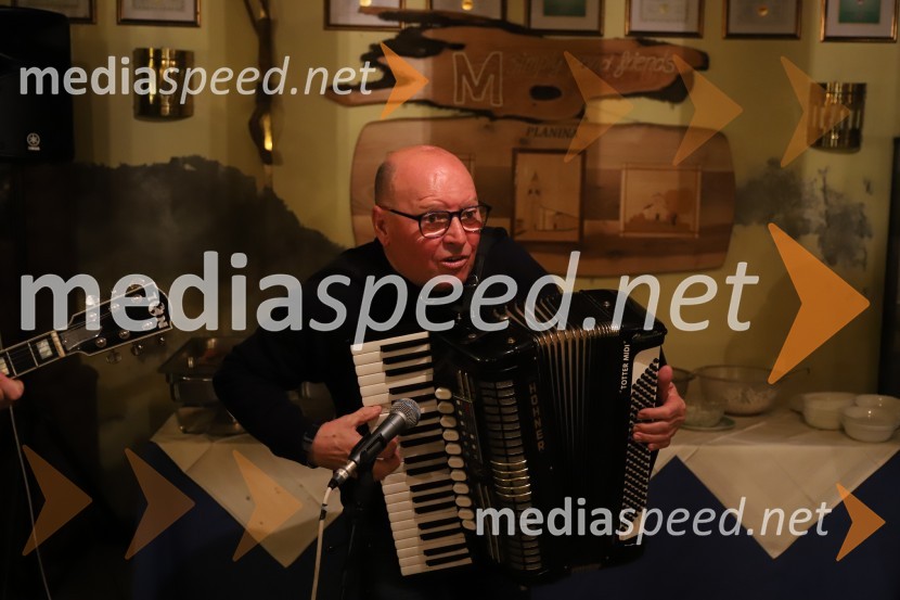  Boris Rošker, glasbenikSrečanje muzikantov na izletniški kmetiji Mikuž