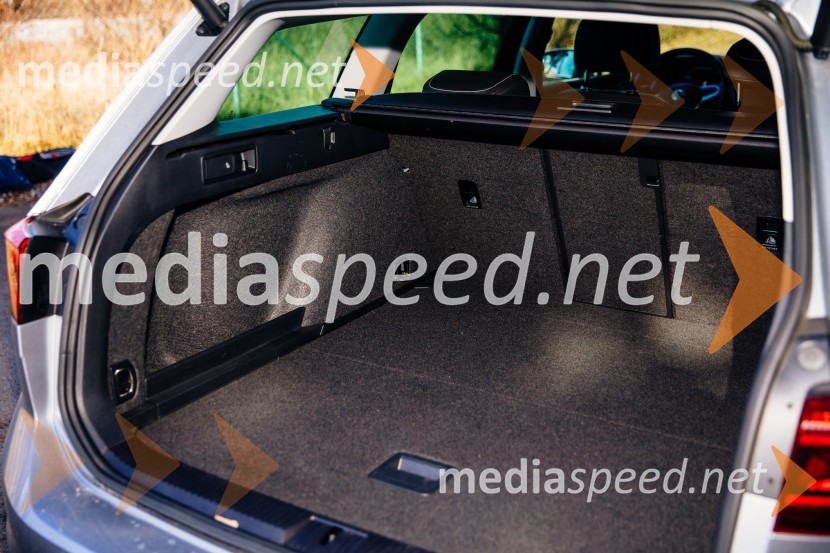 VW Passat Variant EleganceVW Passat Variant Elegance 2.0 TDI