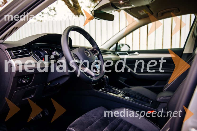 VW Passat Variant EleganceVW Passat Variant Elegance 2.0 TDI