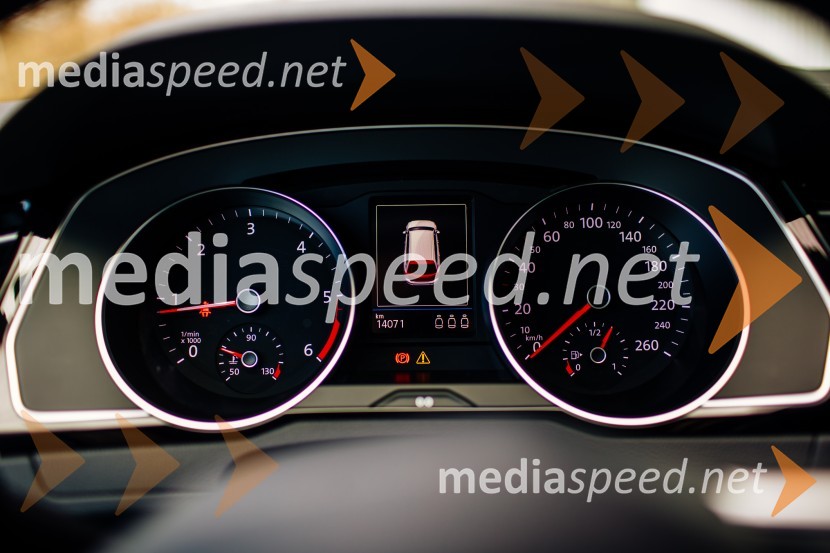 VW Passat Variant EleganceVW Passat Variant Elegance 2.0 TDI