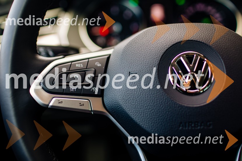 VW Passat Variant EleganceVW Passat Variant Elegance 2.0 TDI