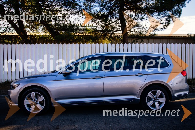 VW Passat Variant EleganceVW Passat Variant Elegance 2.0 TDI