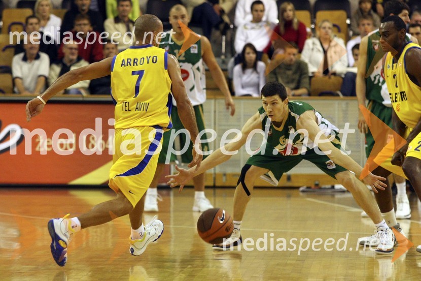 Carlos Arroyo, Maccabi in Vlado Ilievski, Union Olimpija (organizator igre, branilec)Košarka: Olimpija - Maccabi Tel Aviv