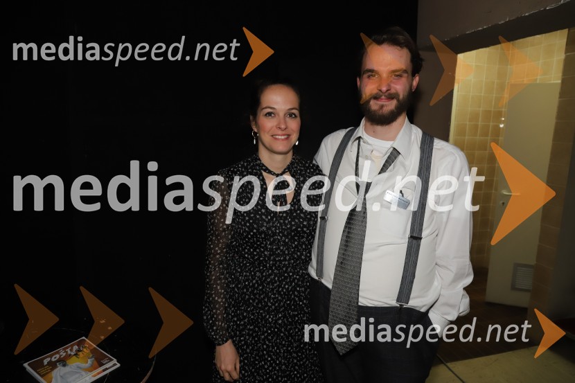  Špela Lešnik, producentka Drame SNG Maribor;  Blaž Dolenc, igralecPošta, premiera absurdno tragične komedije v SNG Maribor