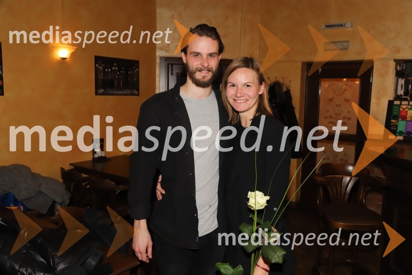  Blaž Dolenc, igralec;  ... Pošta, premiera absurdno tragične komedije v SNG Maribor