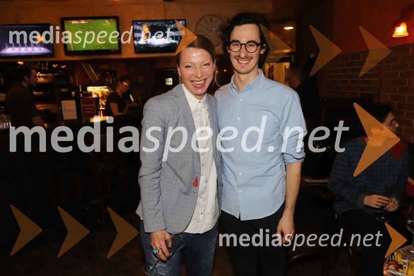  Nataša Matjašec Rošker, igralka;  Žan Koprivnik, pianistPošta, premiera absurdno tragične komedije v SNG Maribor