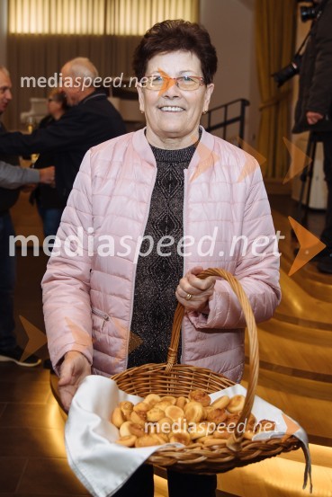  Jožefa Steyer, Steyer Vina5. Tradicionalna Smolčkova trgatev naravno sušenega grozdja za vino Steyer