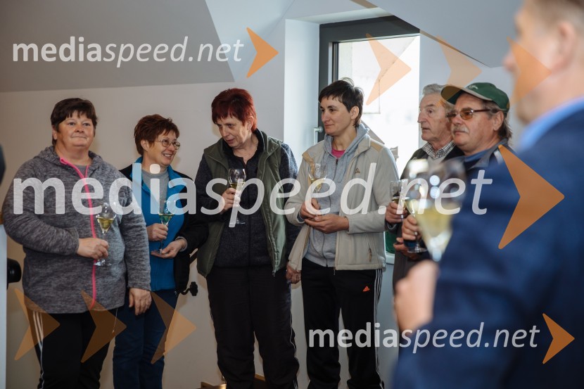 5. Tradicionalna Smolčkova trgatev naravno sušenega grozdja za vino Steyer