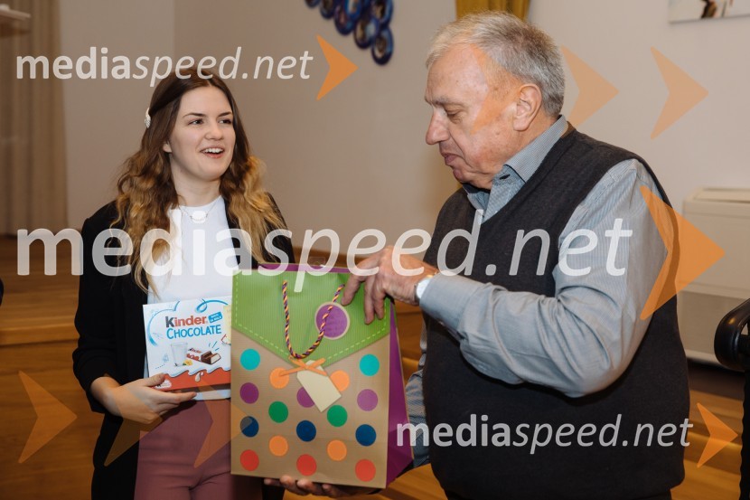  Vaneja Steyer, Steyer Vina;  Dušan  Zagorc5. Tradicionalna Smolčkova trgatev naravno sušenega grozdja za vino Steyer