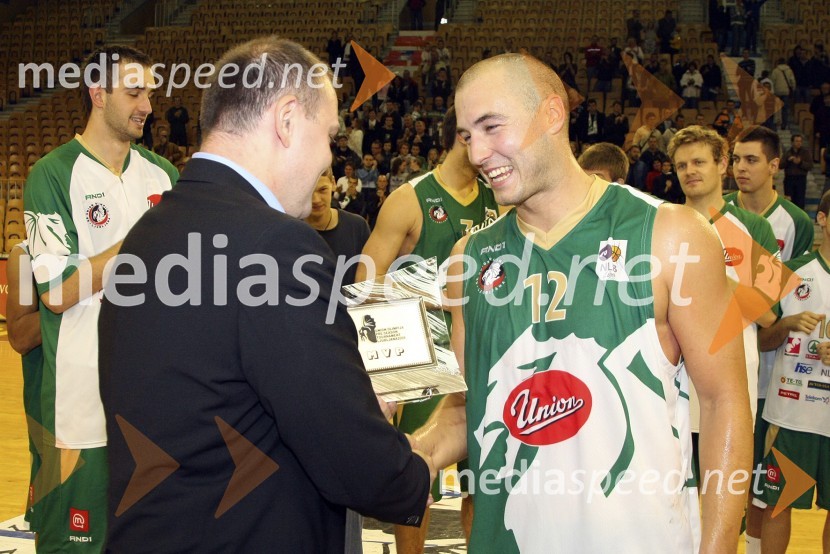 Dušan Mitič, predsednik Union Olimpije in Marko Milič, Union Olimpija, MVP turnirja (najboljši igralec turnirja)Košarka: Olimpija - Maccabi Tel Aviv