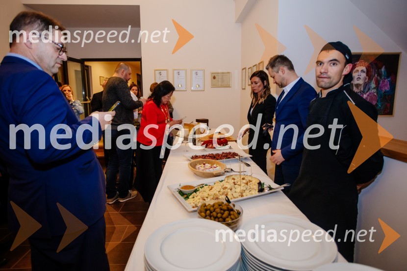 Kruh in vino, Tomaž Kavčič in Petar Grašo na posestvu Steyer