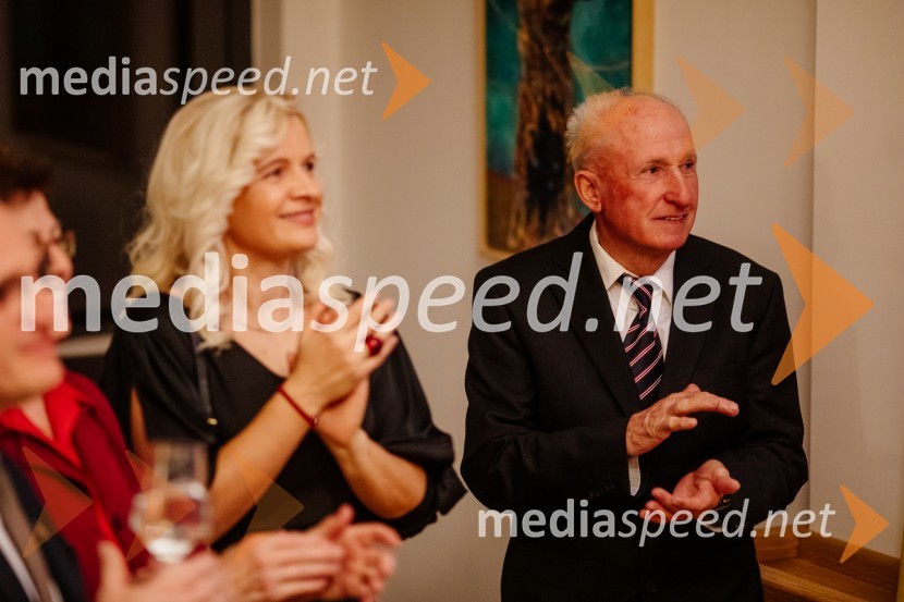  ... ;  Jožef Steyer, Steyer VinaKruh in vino, Tomaž Kavčič in Petar Grašo na posestvu Steyer