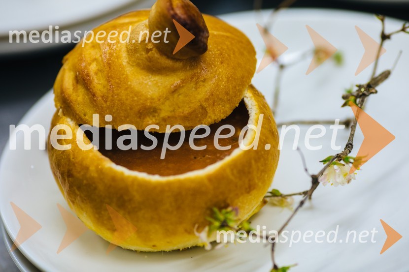 Kruh in vino, Tomaž Kavčič in Petar Grašo na posestvu Steyer