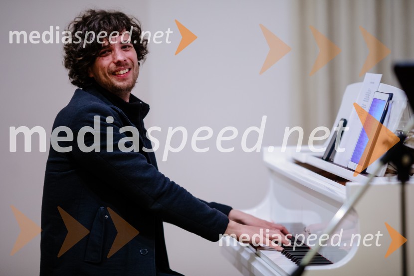 Kruh in vino, Tomaž Kavčič in Petar Grašo na posestvu Steyer