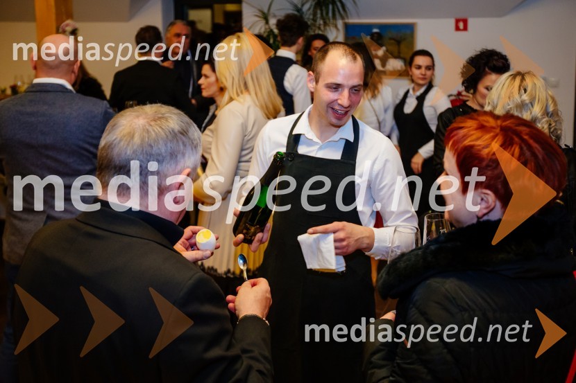 Kruh in vino, Tomaž Kavčič in Petar Grašo na posestvu Steyer