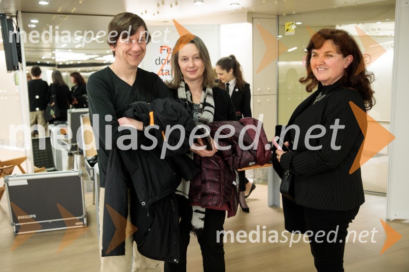  Igor  Brlek, direktor ŠDL;  Milena Lebar, sodelavka veleposlaništva Švice v Ljubljani ;  prof. dr. Vesna  Kondrič Horvat , Filozofska fakulteta Univerze v MariboruFabula - Otvoritev Festivala literature sveta
