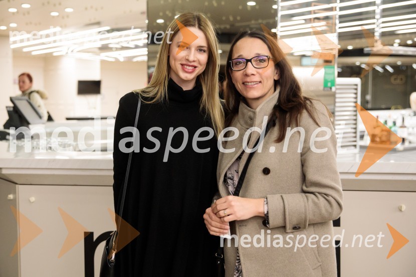  Sabina  Tavčar, producentka Dnevov poezije in vina, Baletrina;  Marija  Ravnikar Dovč, vodja finančno-računovodske službe, BeletrinaFabula - Otvoritev Festivala literature sveta