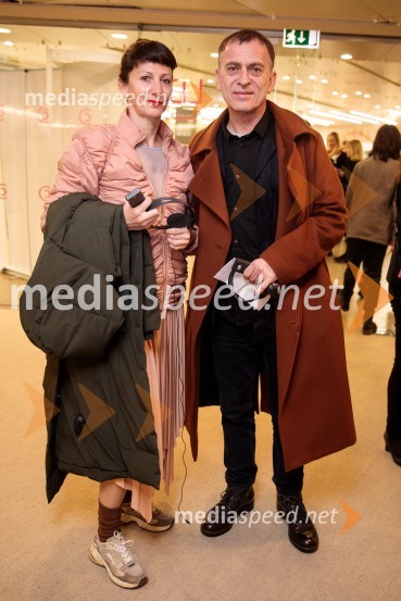  Sanja Nešković Peršin, balerina, nekdanji umetniški vodja SNG Opera in baleta Ljubljana ;  Blaž Peršin, direktor Muzeja in galerije mesta LjubljaneFabula - Otvoritev Festivala literature sveta