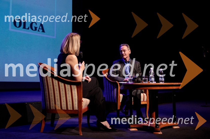  Ksenija Horvat,  novinarka in voditeljica;  Bernhard Schlink, pisateljFabula - Otvoritev Festivala literature sveta