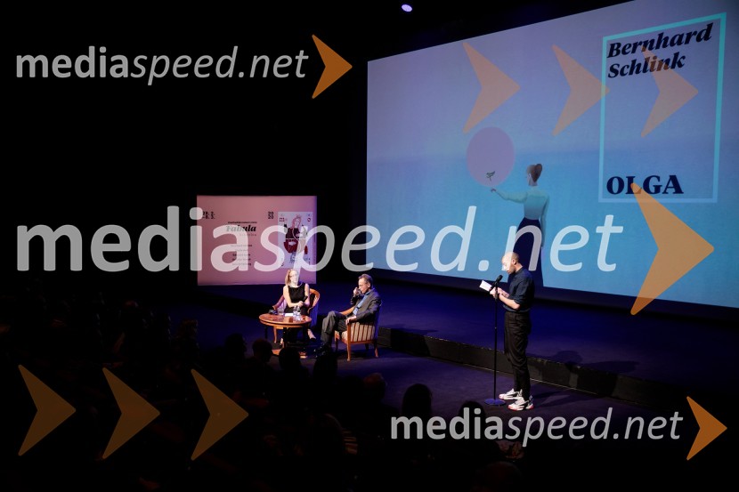  Ksenija Horvat,  novinarka in voditeljica;  Bernhard Schlink, pisatelj;  Benjamin Krnetić, igralecFabula - Otvoritev Festivala literature sveta