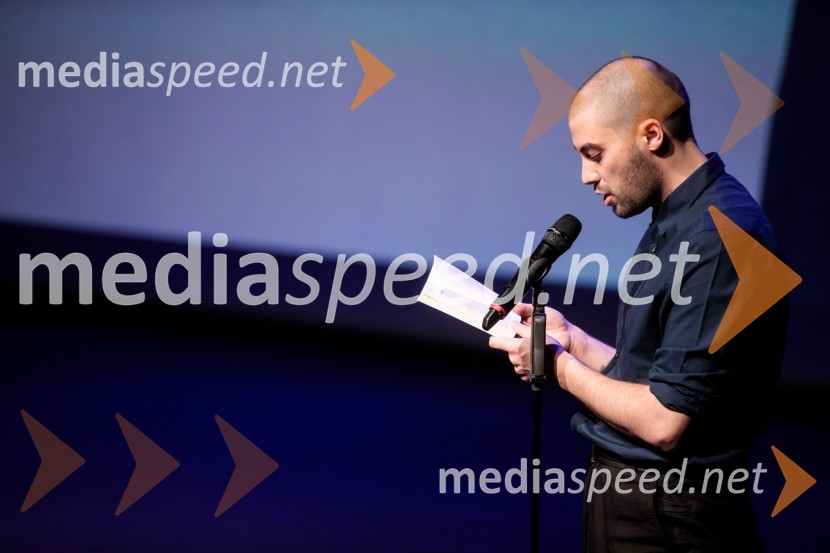  Benjamin Krnetić, igralecFabula - Otvoritev Festivala literature sveta