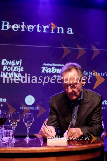  Bernhard Schlink, pisateljFabula - Otvoritev Festivala literature sveta