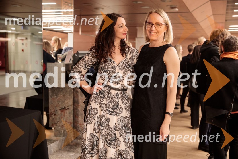  Vesna Milek, novinarka in publicistka;  Ksenija Horvat,  novinarka in voditeljicaFabula - Otvoritev Festivala literature sveta