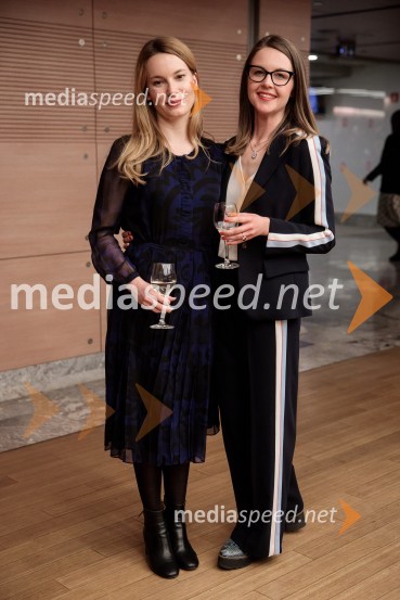  Manca G. Renko, zgodovinarka in publicistka;  ... Fabula - Otvoritev Festivala literature sveta