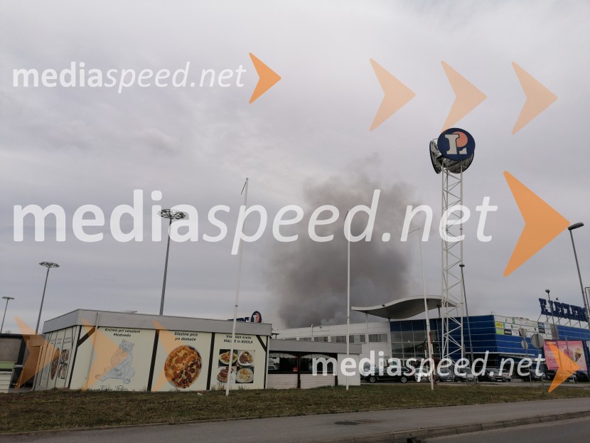 V Mariboru gori Surovina