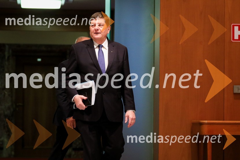  Franc Jurša, poslanec, DeSUSNadaljevanje seje Državnega zbora