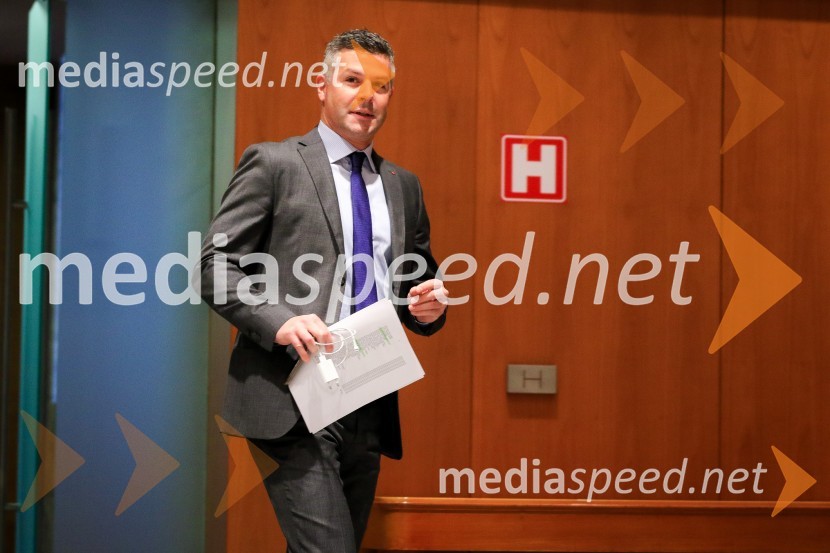  Matjaž Nemec, podpredsednik državnega zbora in politik Socialnih demokratov Nadaljevanje seje Državnega zbora