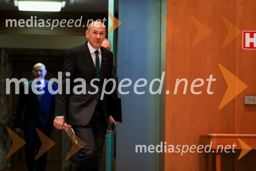  Janez Janša, predsednik SDSNadaljevanje seje Državnega zbora