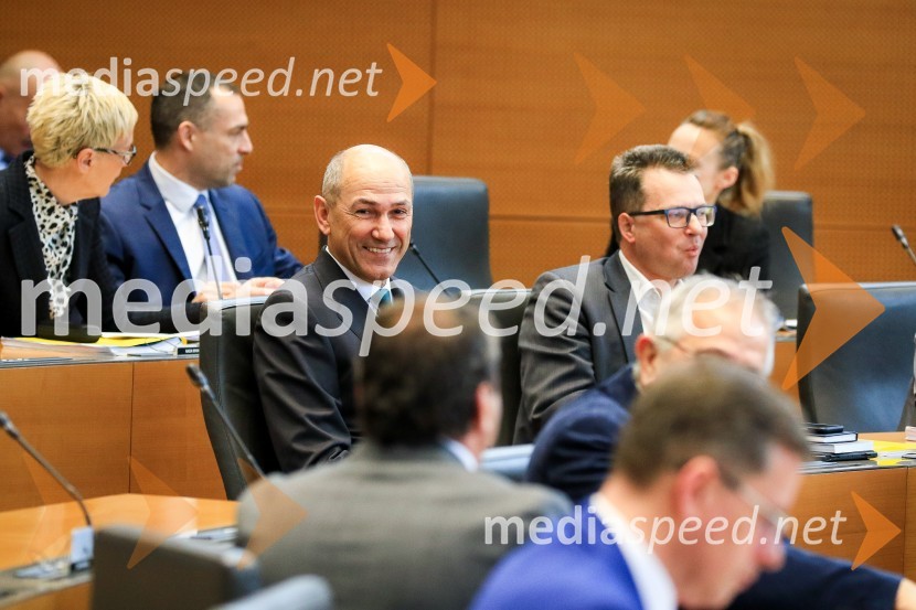  Janez Janša, predsednik SDS;  ... Nadaljevanje seje Državnega zbora
