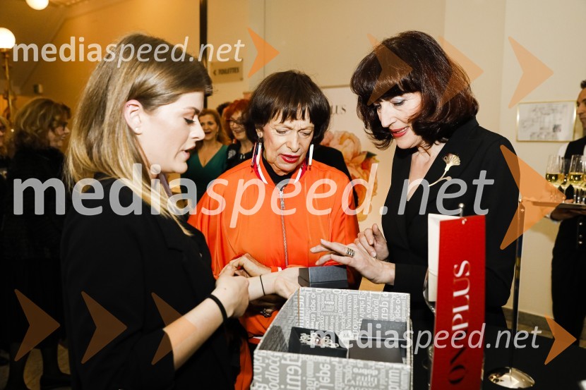  ... ; dr. Manca Košir, publicistka;  Sabina Obolnar, odgovorna urednica One in OnaplusOna desetletja je Jožica Maučec Zakotnik