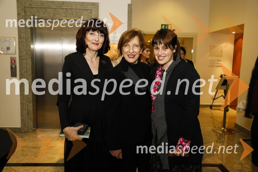  Sabina Obolnar, odgovorna urednica One in Onaplus;  Vika  Potočnik, direktorica Pionirskega doma;  ... Ona desetletja je Jožica Maučec Zakotnik