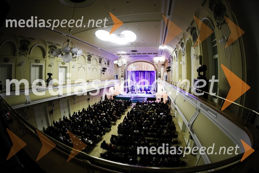 Ona desetletja je Jožica Maučec Zakotnik