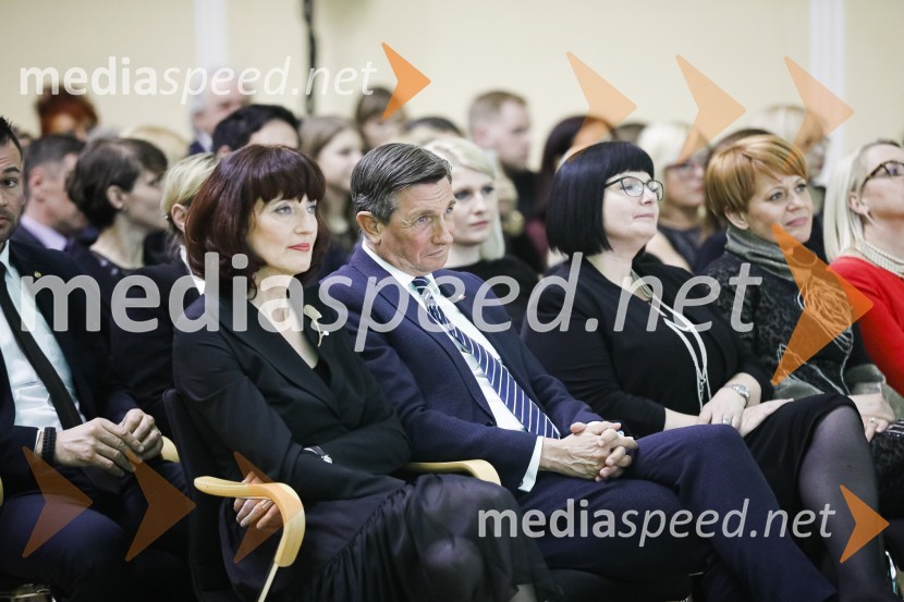  Sabina Obolnar, odgovorna urednica One in Onaplus;  Borut Pahor, predsednik Republike Slovenije;  Nataša  Luša, direktorica družbe Delo d.o.o.; dr. Aleksandra Pivec, ministrica za kmetijstvo, gozdarstvo in prehrano RS, predsednica stranke DESUSOna desetletja je Jožica Maučec Zakotnik