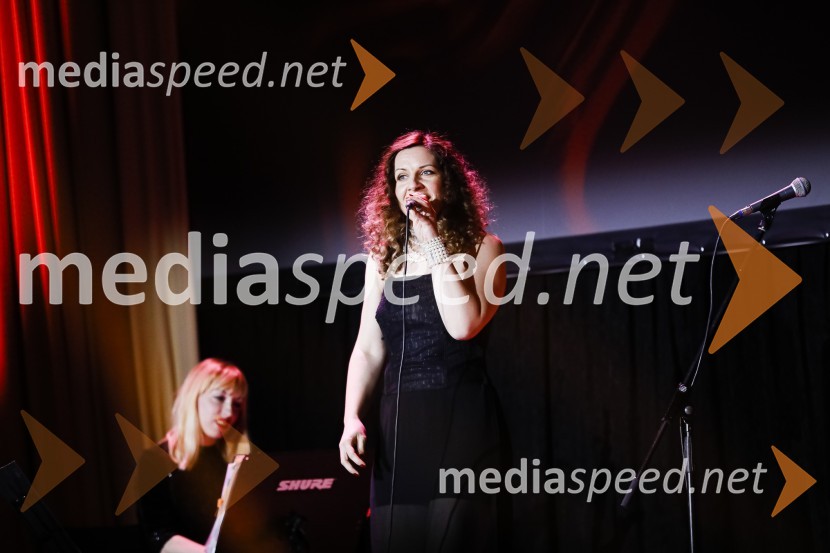 Jazz ladiesOna desetletja je Jožica Maučec Zakotnik