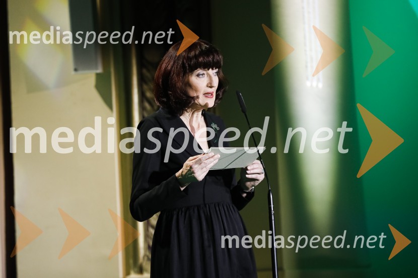  Sabina Obolnar, odgovorna urednica One in OnaplusOna desetletja je Jožica Maučec Zakotnik