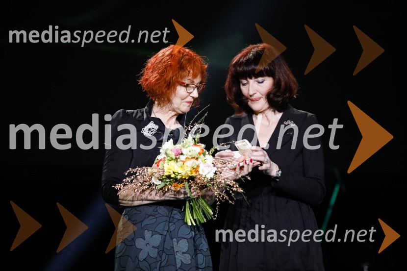  Jožica Maučec Zakotnik,  dr. med. spec., državna sekretarka na ministrstvu za zdravje ;  Sabina Obolnar, odgovorna urednica One in OnaplusOna desetletja je Jožica Maučec Zakotnik