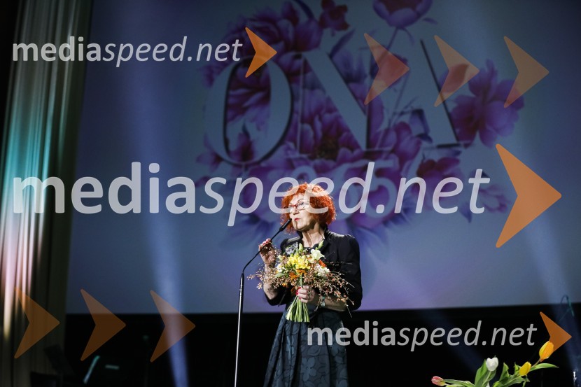  Jožica Maučec Zakotnik,  dr. med. spec., državna sekretarka na ministrstvu za zdravje Ona desetletja je Jožica Maučec Zakotnik