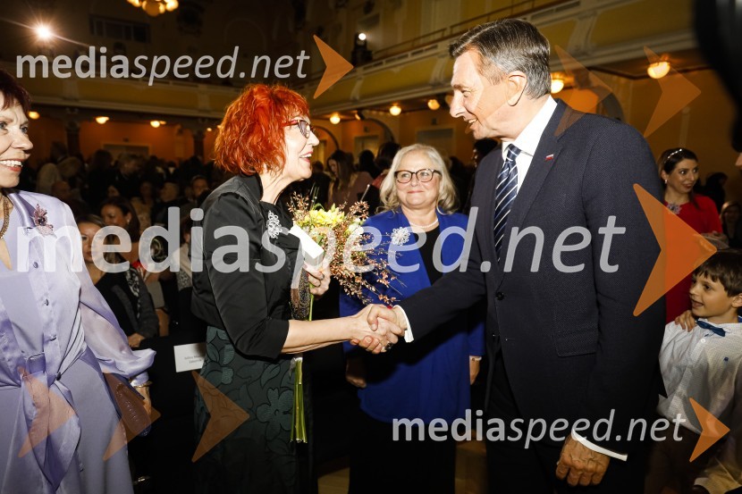  Jožica Maučec Zakotnik,  dr. med. spec., državna sekretarka na ministrstvu za zdravje ;  Biserka Marolt Meden, poslovna direktorica, Pediatrična klinika Ljubljana;  Borut Pahor, predsednik Republike SlovenijeOna desetletja je Jožica Maučec Zakotnik