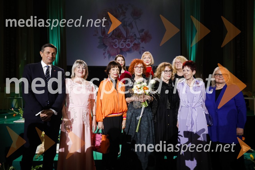  Borut Pahor, predsednik Republike Slovenije;  Danica Zorin Mijošek, ustanoviteljica  Kozmetike Afrodita; dr. Manca Košir, publicistka;  Petra Greiner Merlak, ustanoviteljica Zavoda 13, Slovenka leta 2017;  Jožica Maučec Zakotnik,  dr. med. spec., državna sekretarka na ministrstvu za zdravje ; prof.dr. Renata Salecl, znanstvenica leta 2010 ;  Anita Ogulin, Zveza prijateljev mladine;  Maja Plaz, predsednica društva SOS-telefon;  Slavica Mrkun, predsednica slovenskega društva za terapijo s pomočjo psov;  Biserka Marolt Meden, poslovna direktorica, Pediatrična klinika LjubljanaOna desetletja je Jožica Maučec Zakotnik