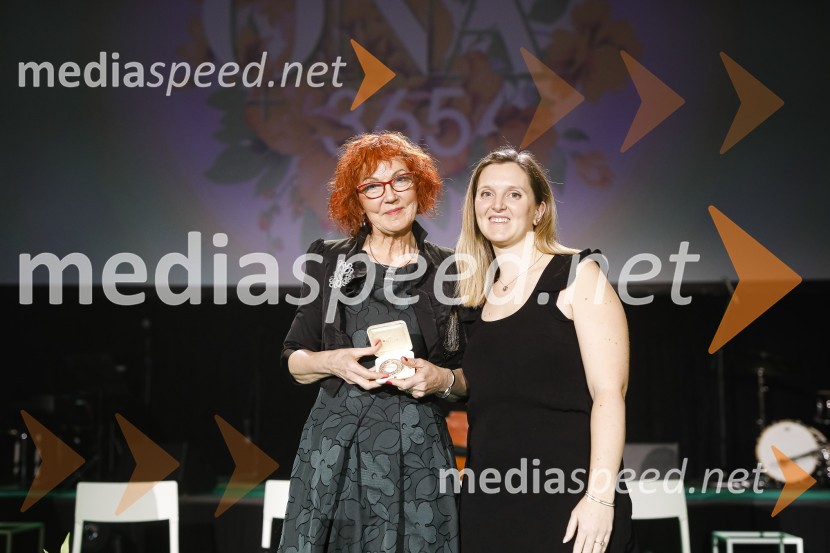  Jožica Maučec Zakotnik,  dr. med. spec., državna sekretarka na ministrstvu za zdravje ;  ... Ona desetletja je Jožica Maučec Zakotnik