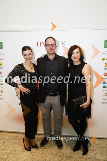  Kristina Škrlj, vodja marketinga pri podjetju Stillmark;  Klemen Porenta;  Petra Košir, oglasno trženje edicij GLOSSOna desetletja je Jožica Maučec Zakotnik