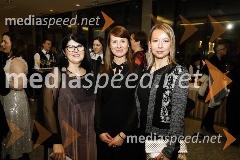  Judita Železnik, tržno komuniciranje, Kozmetike Afrodita;  ... ;  Mišela  Firšt Vučenović, Kozmetika AfroditaOna desetletja je Jožica Maučec Zakotnik