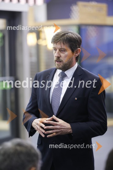  Bogdan Božac, direktor, Marles d.o.o.Tiskovna konferenca podjetij Porsche Slovenija in Marles hiše